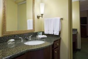 Airport Marriott 4*